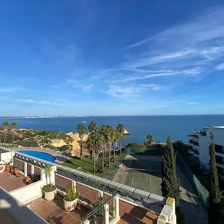 Silver Moon House * Λάγος