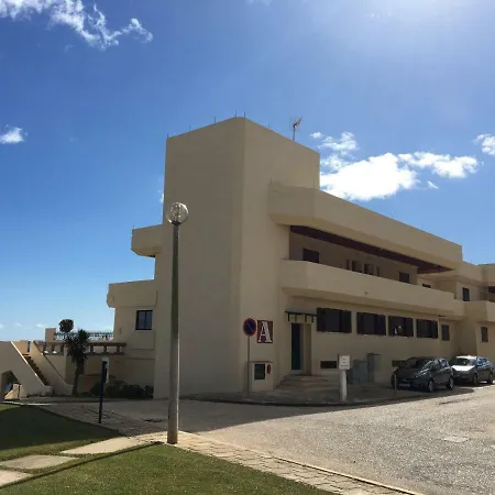 Silver Moon House * Λάγος